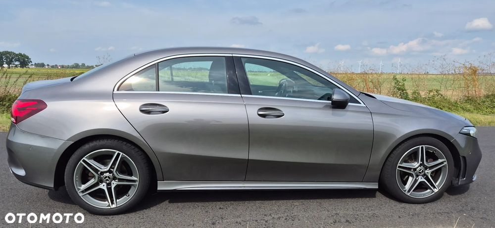 Mercedes-Benz Klasa A 180 d AMG Line 8G-DCT - 5