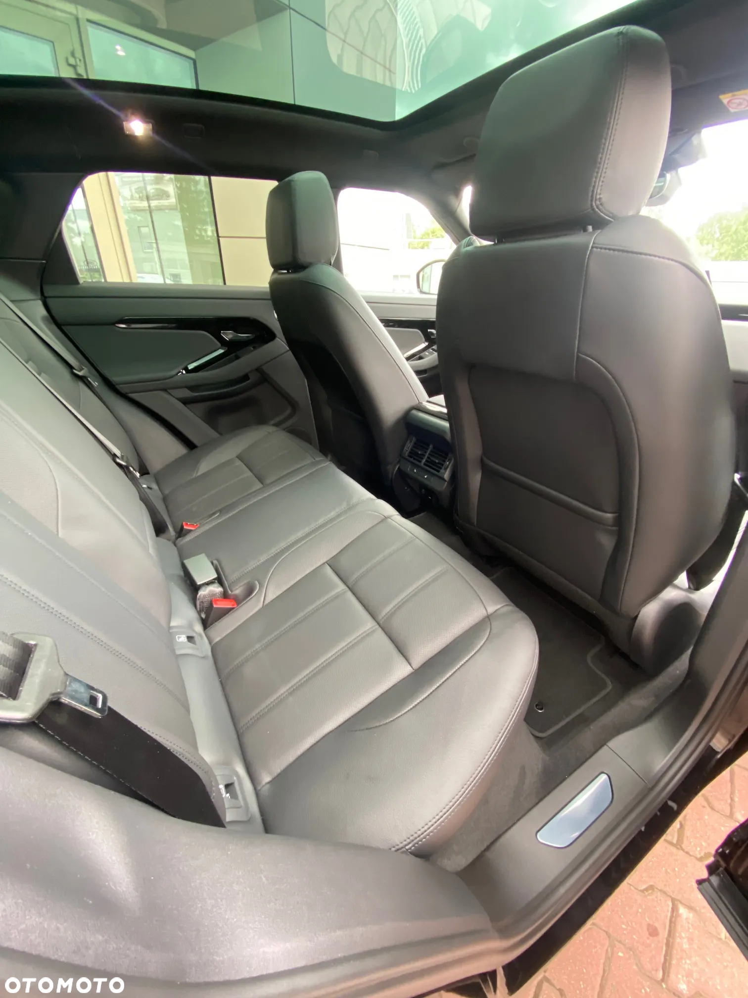 Land Rover Range Rover Evoque 2.0 D165 mHEV Dynamic SE - 9