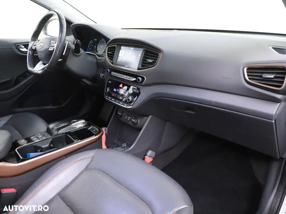 Hyundai IONIQ - 6
