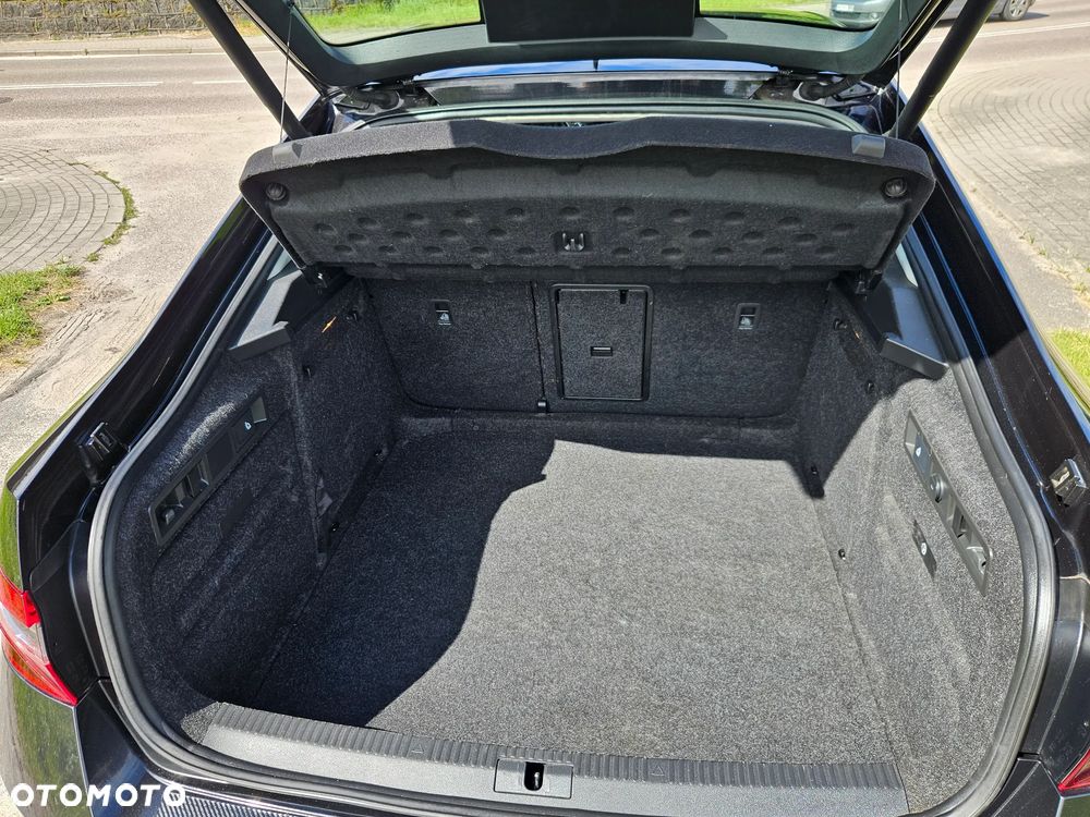 Skoda Superb 2.0 TDI Ambition - 15