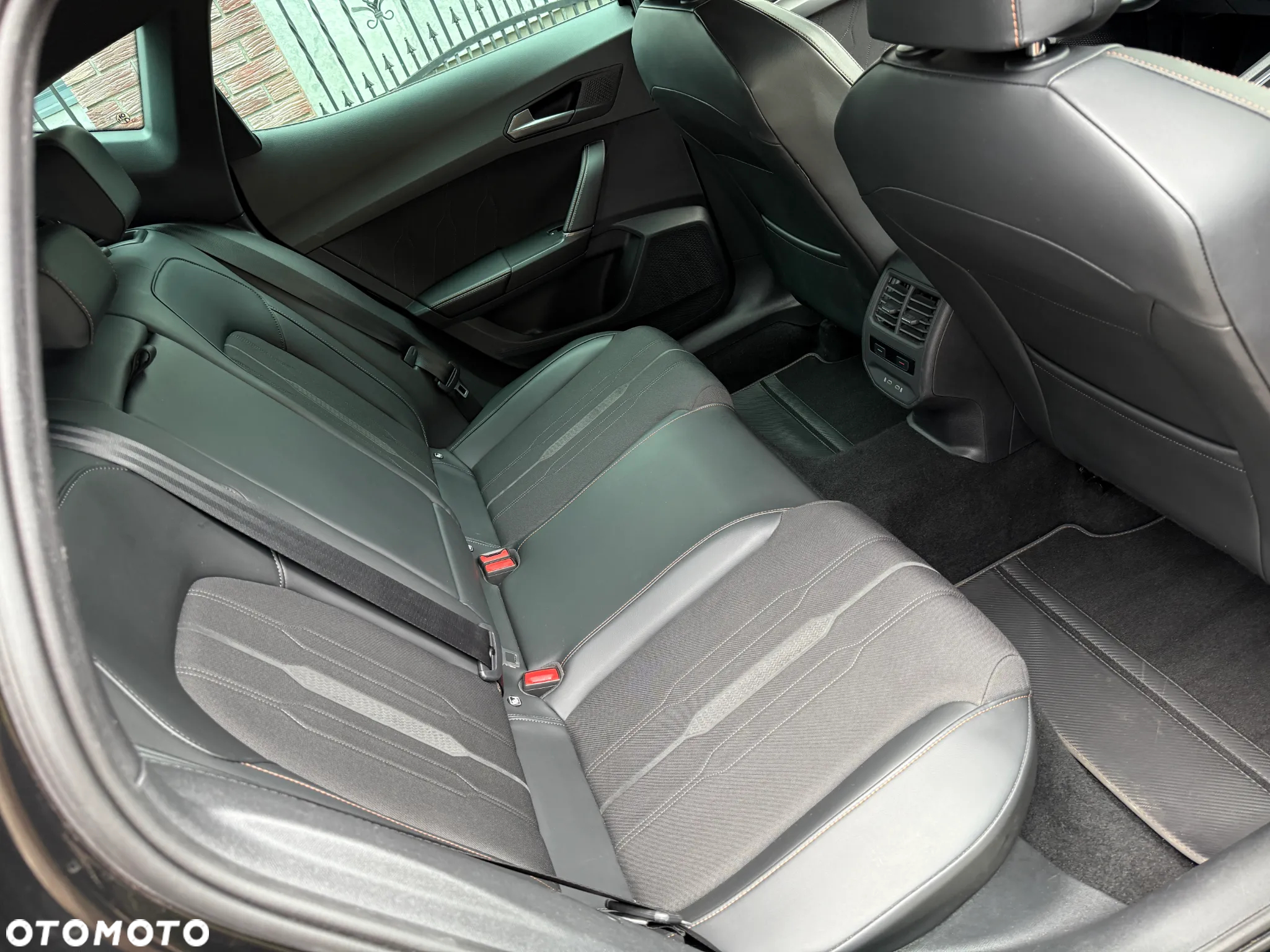 Cupra Formentor 1.4 e-Hybrid DSG - 35