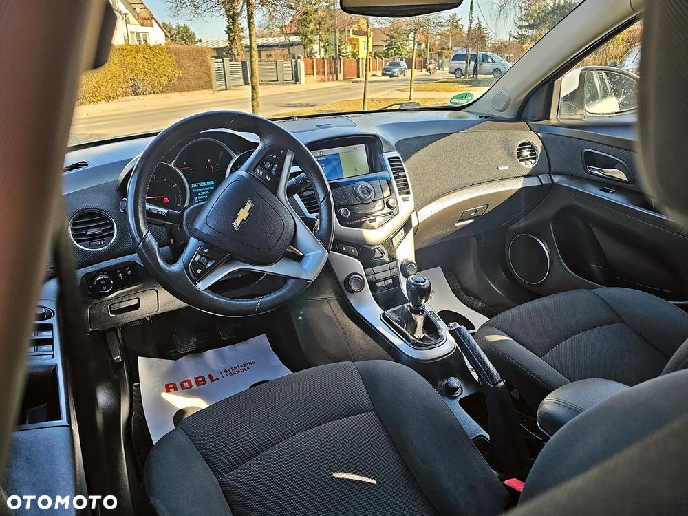 Chevrolet Cruze - 14