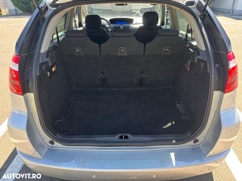 Citroën C4 Picasso 1.6 HDI X - 8