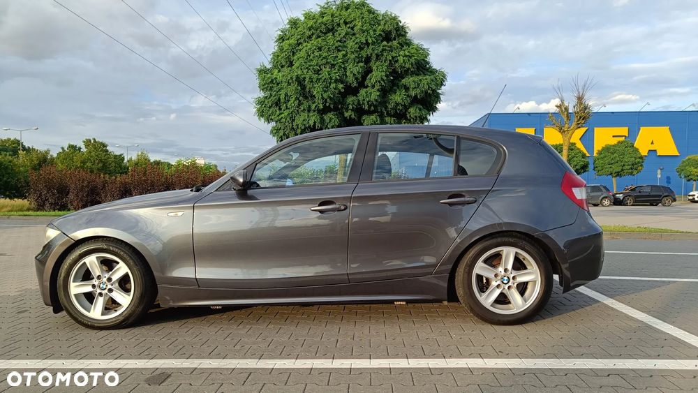 BMW Seria 1 - 22