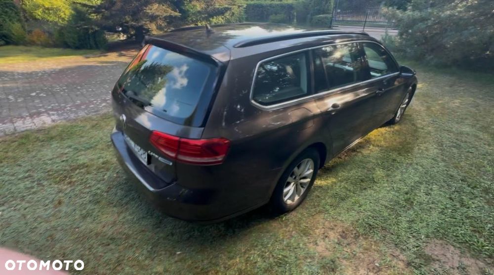 Volkswagen Passat - 5