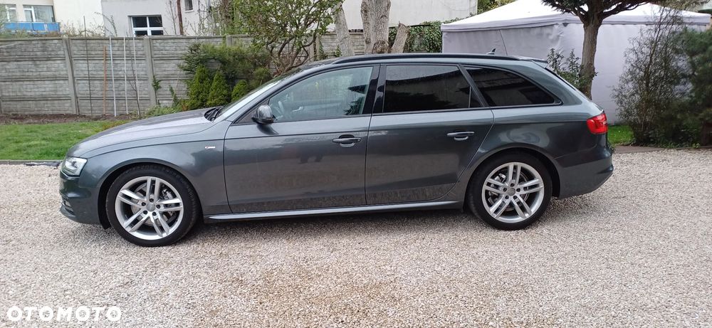 Audi A4 - 4
