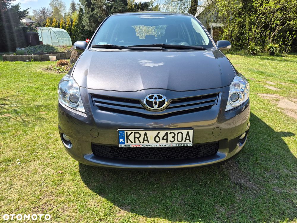 Toyota Auris 1.6 Luna Start - 1