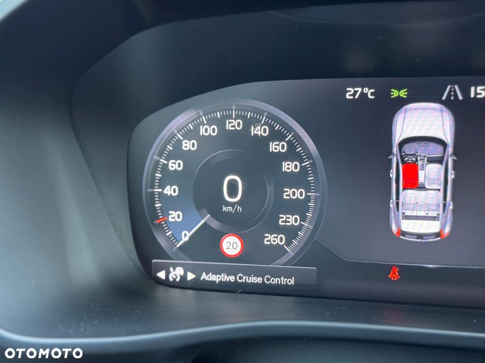 Volvo XC 40 T4 R-Design - 26
