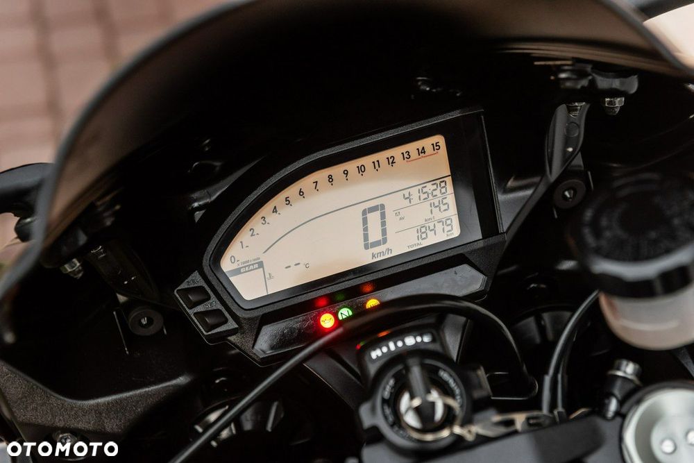 Honda CBR - 9