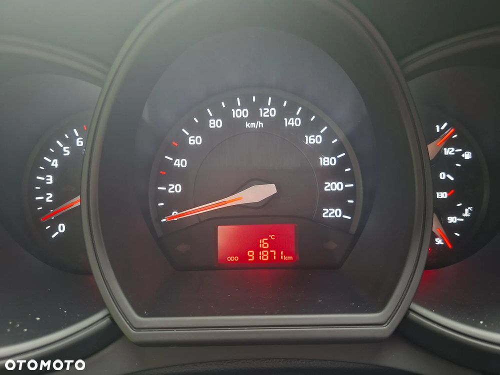Kia Rio 1.2 M - 13