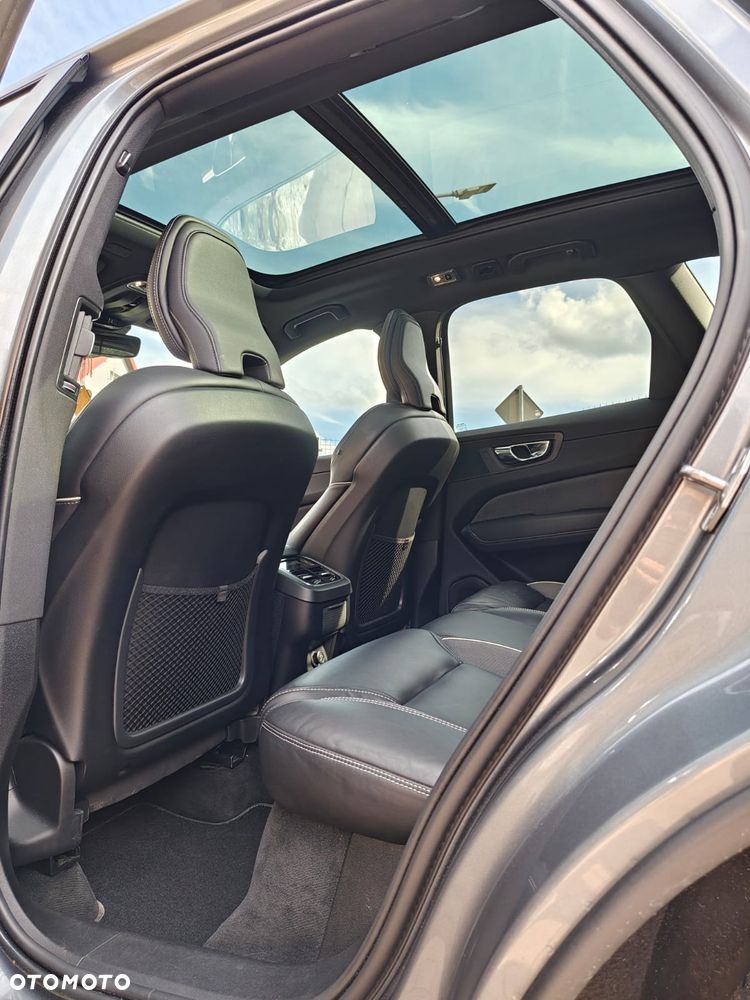 Volvo XC 60 B4 D AWD R-Design - 8