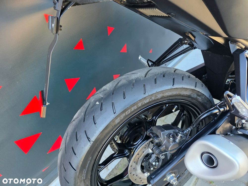Yamaha MT - 30