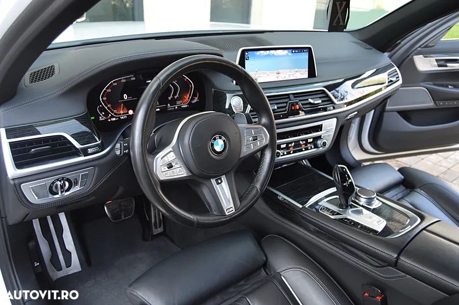 BMW Seria 7 730d xDrive - 38