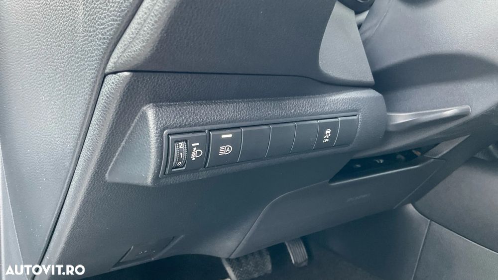 Toyota Corolla 1.8 HSD Dynamic - 32