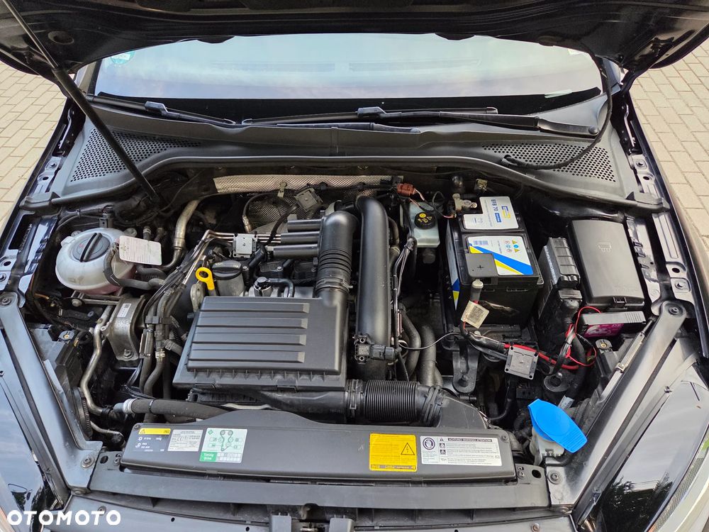 Volkswagen Golf 1.4 TSI BlueMotion Technology DSG Highline - 16