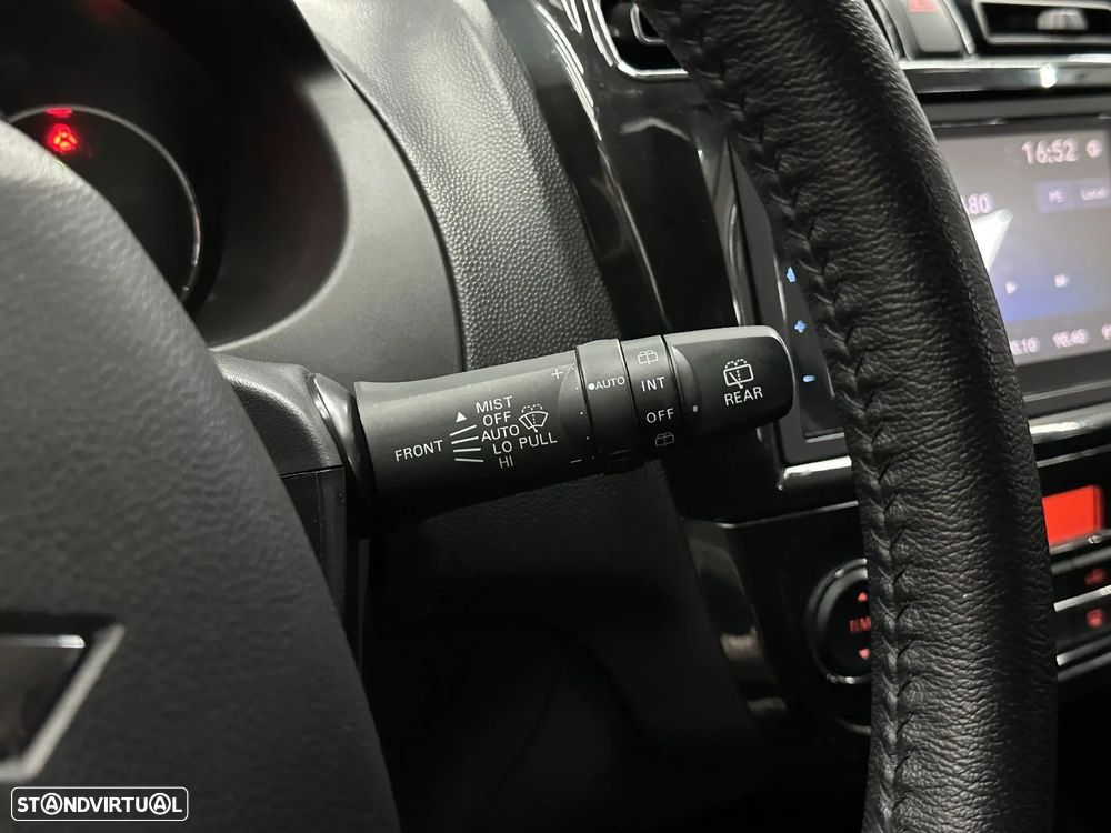 Mitsubishi Space Star 1.2 Intense Connect Edition - 21