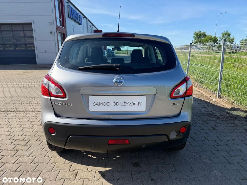 Nissan Qashqai 2.0 dCi DPF acenta - 9