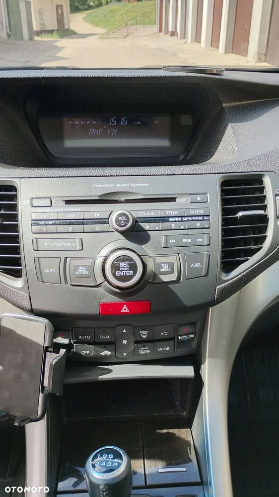 Honda Accord 2.0 Executive - 7