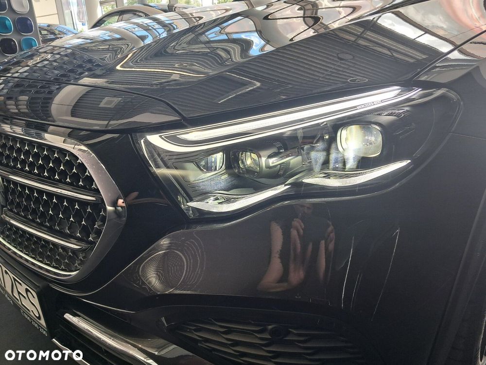 Mercedes-Benz Klasa E 220 d mHEV 4-Matic All-Terrain Avantgarde 9G-Tronic - 19
