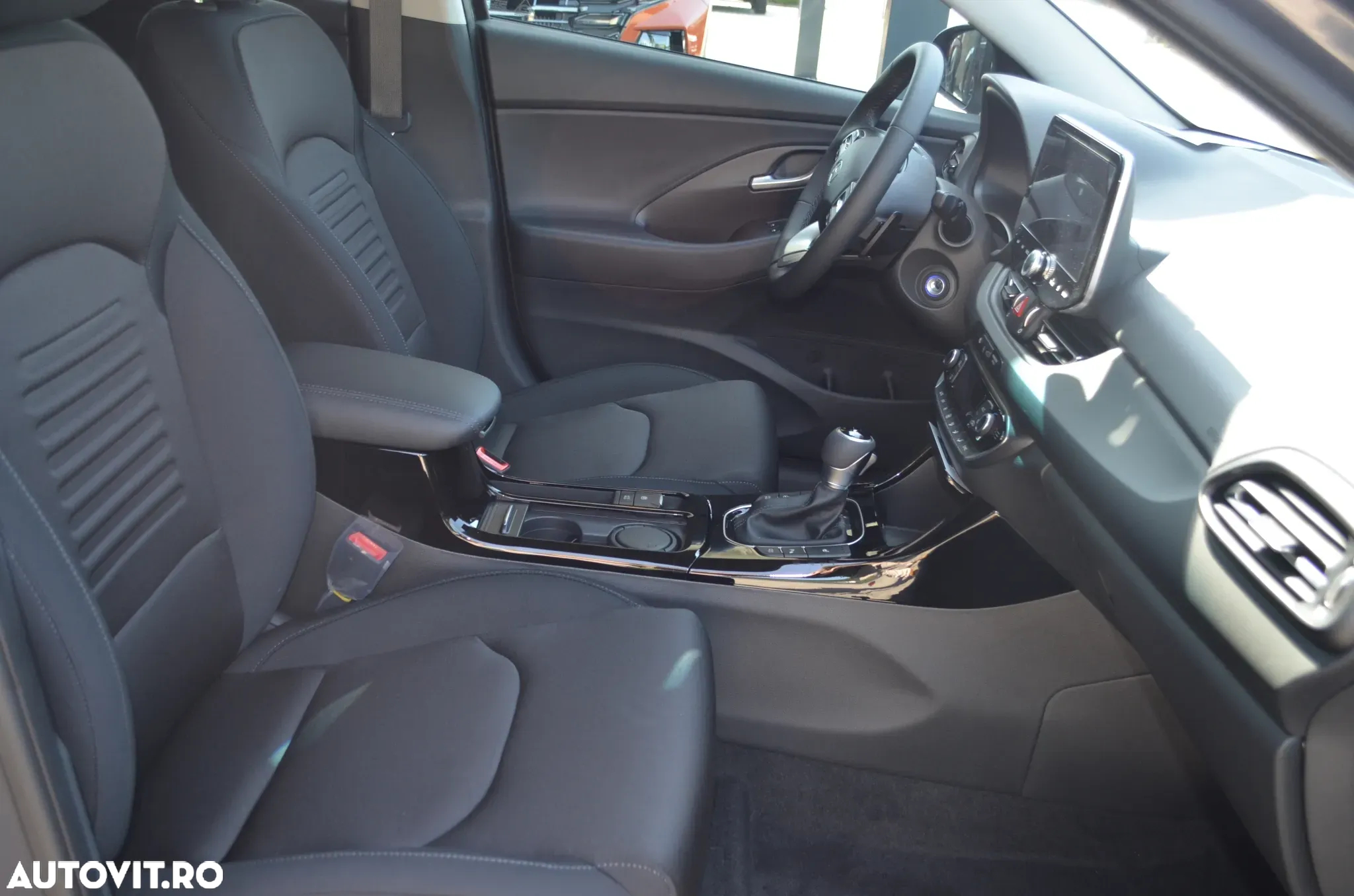 Hyundai i30 Fastback 1.5 T-GDI 140CP 7DCT MHEV Highway - 8