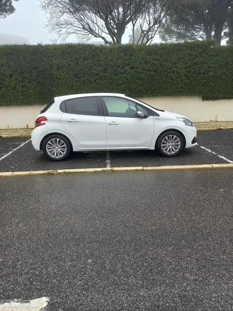 Peugeot 208 1.2 PureTech Active - 1