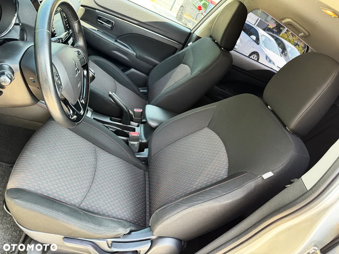 Mitsubishi ASX - 20