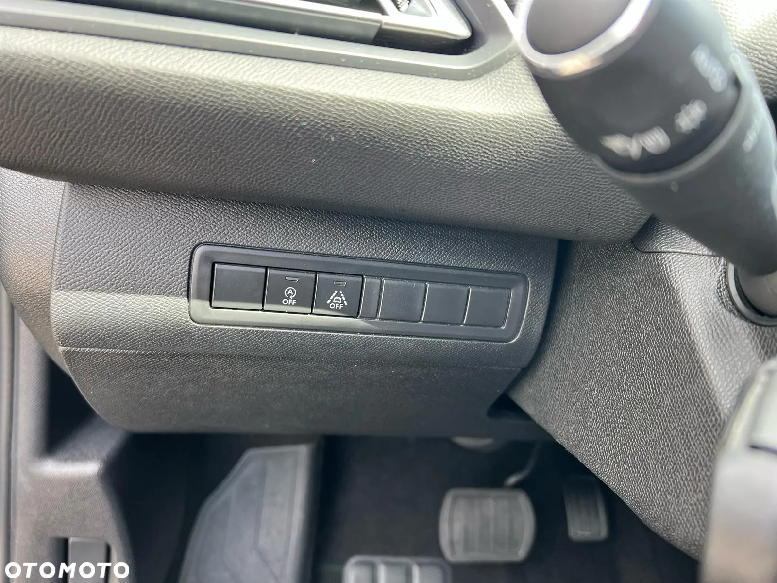 Peugeot 308 1.5 BlueHDi Active S&S EAT6 - 17