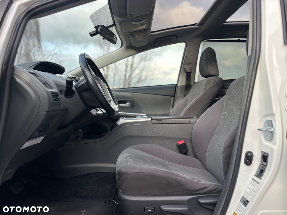 Toyota Prius 1.8 HSD Premium - 26