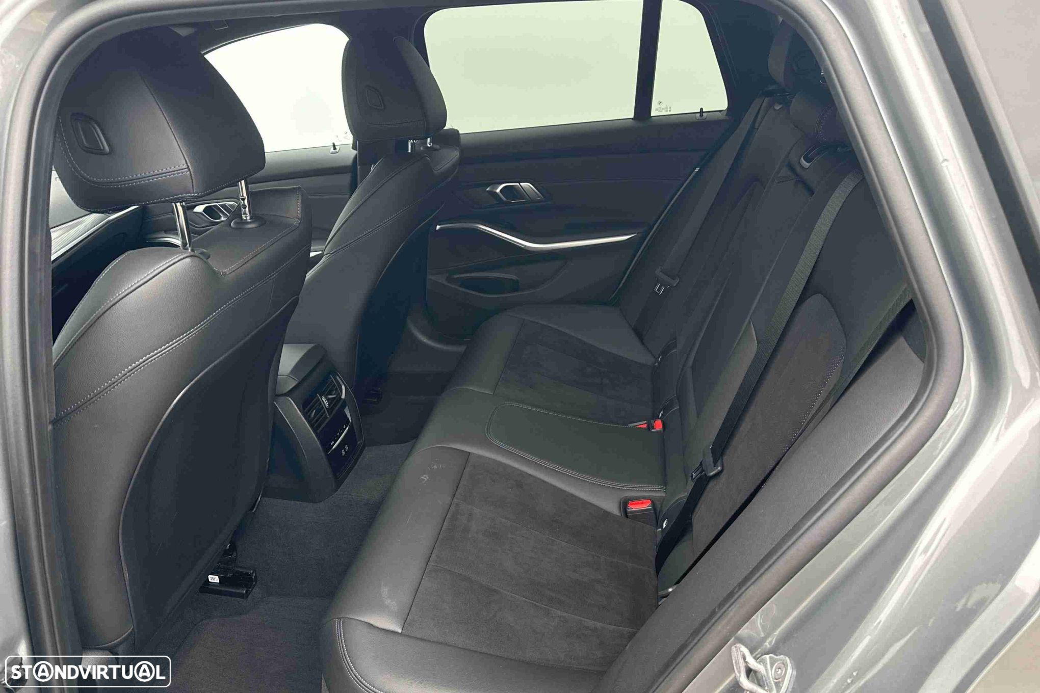 BMW 320 e Touring Pack Desportivo M Auto - 4