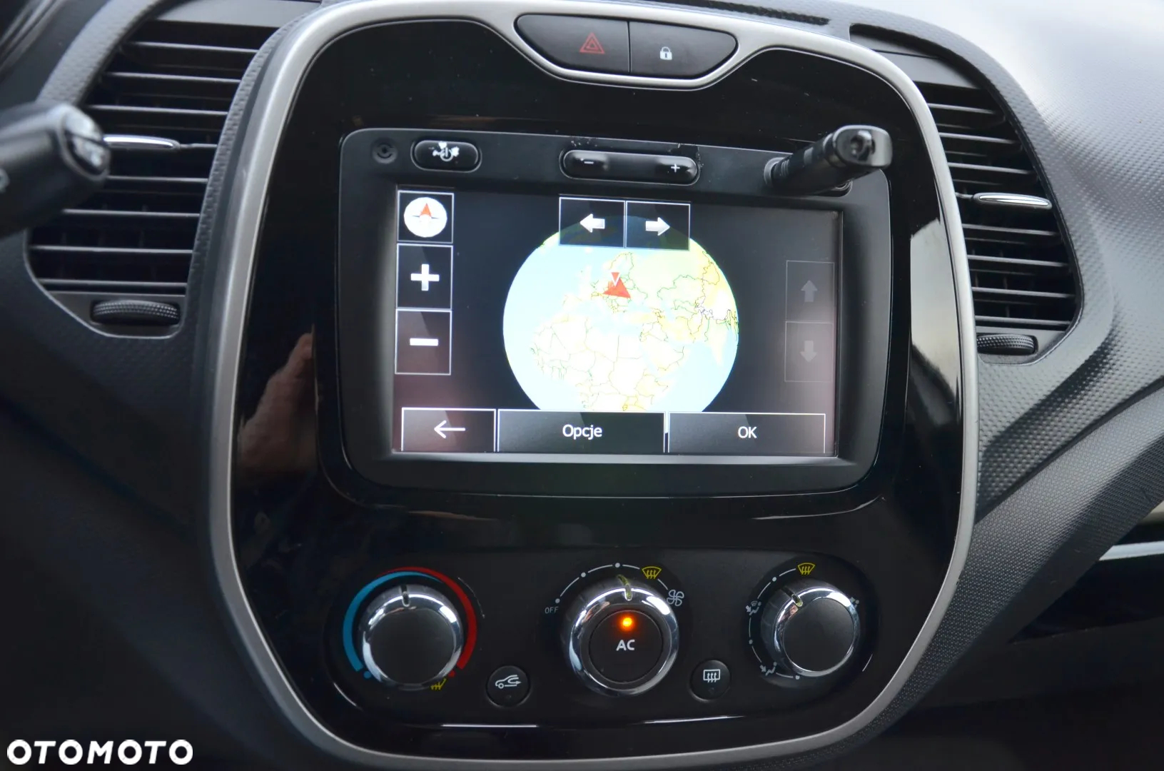 Renault Captur - 27