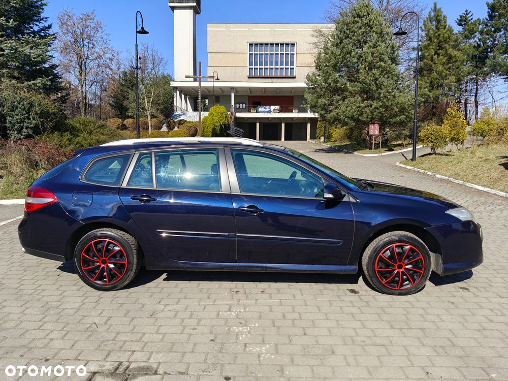 Renault Laguna 2.0 dCi FAP Initiale - 4