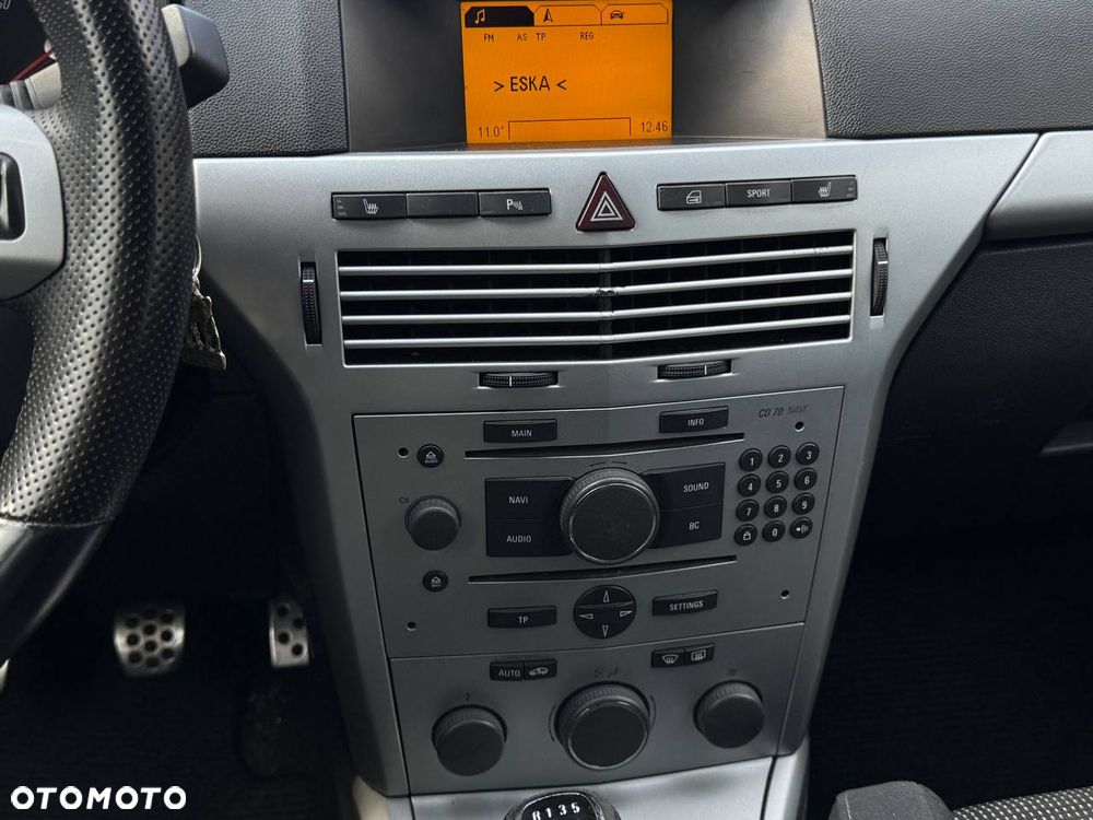 Opel Astra 2.0 T Sport - 13