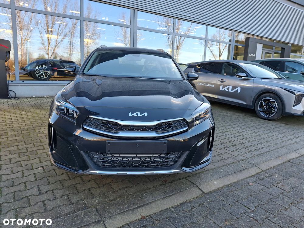 Kia XCeed 1.5 T-GDI M - 3