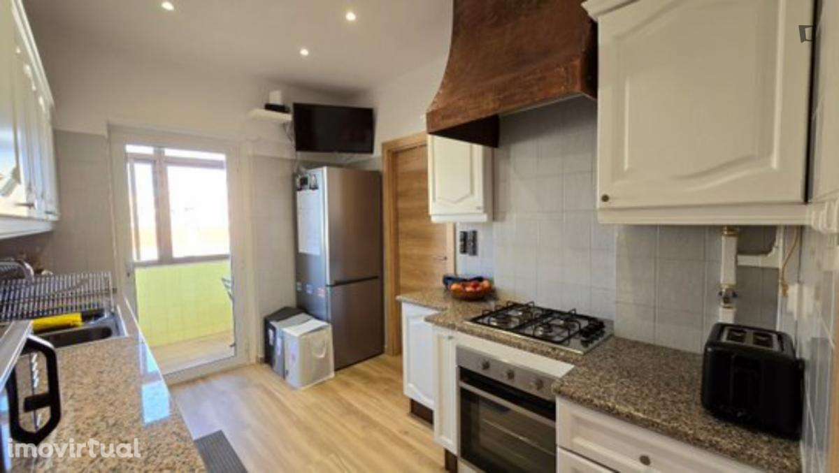 Quarto - localizado em Lumiar Lisbon - Grande imagem: 5/13