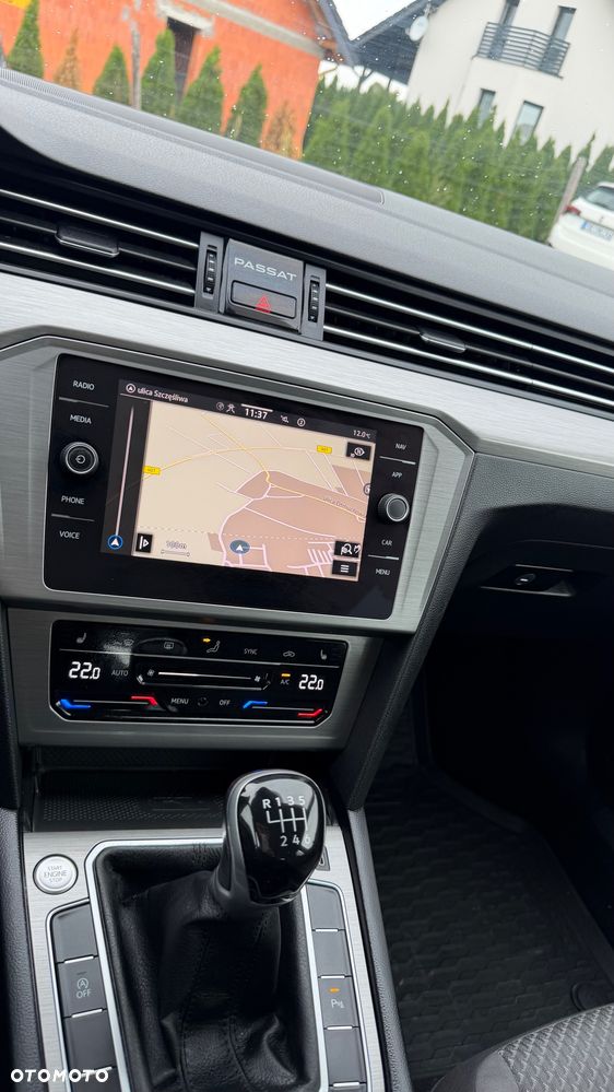Volkswagen Passat Variant 2.0 TDI BMT Comfortline - 31