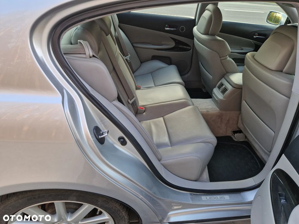 Lexus GS - 23