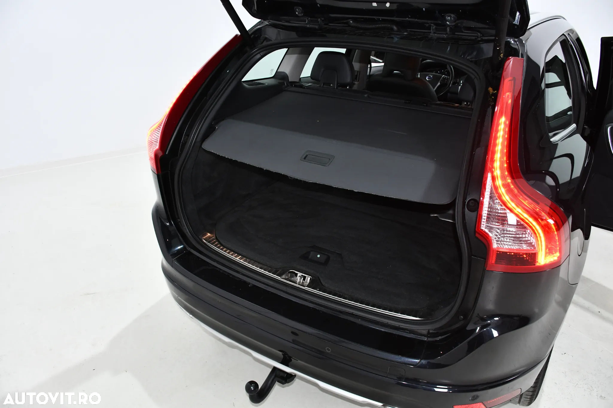 Volvo XC 60 D5 AWD Aut. Summum - 16