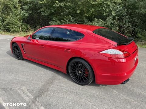 Porsche Panamera GTS - 7