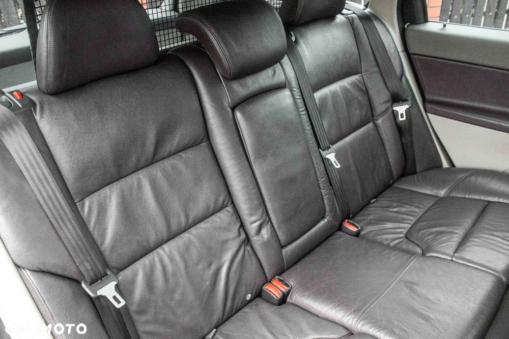 Volvo V50 T5 R-Design Summum AWD - 25