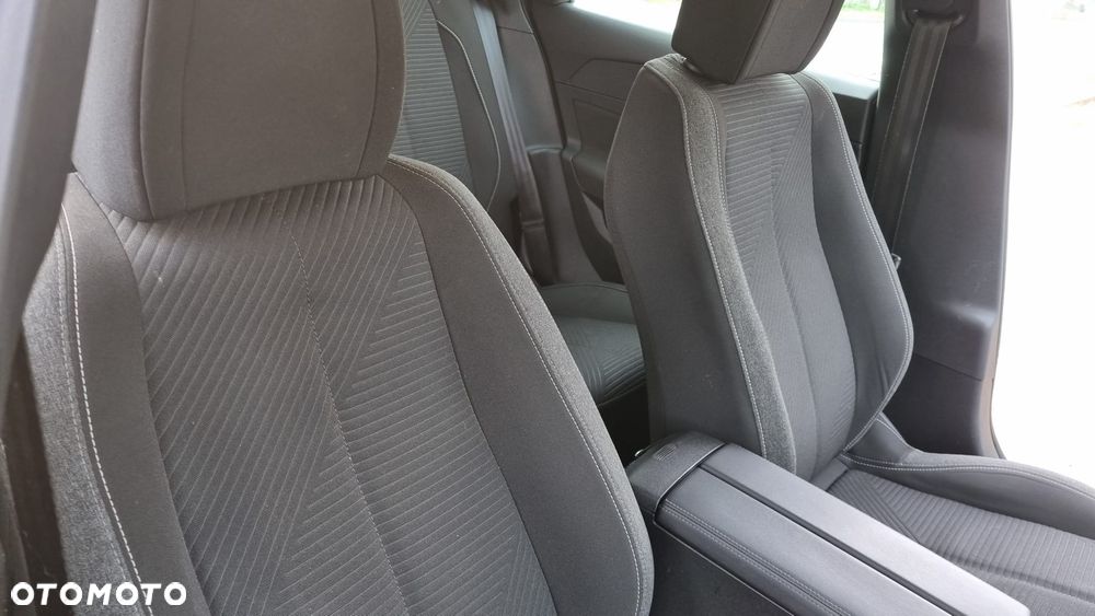 Peugeot 308 BlueHDi 130 EAT8 Allure - 26