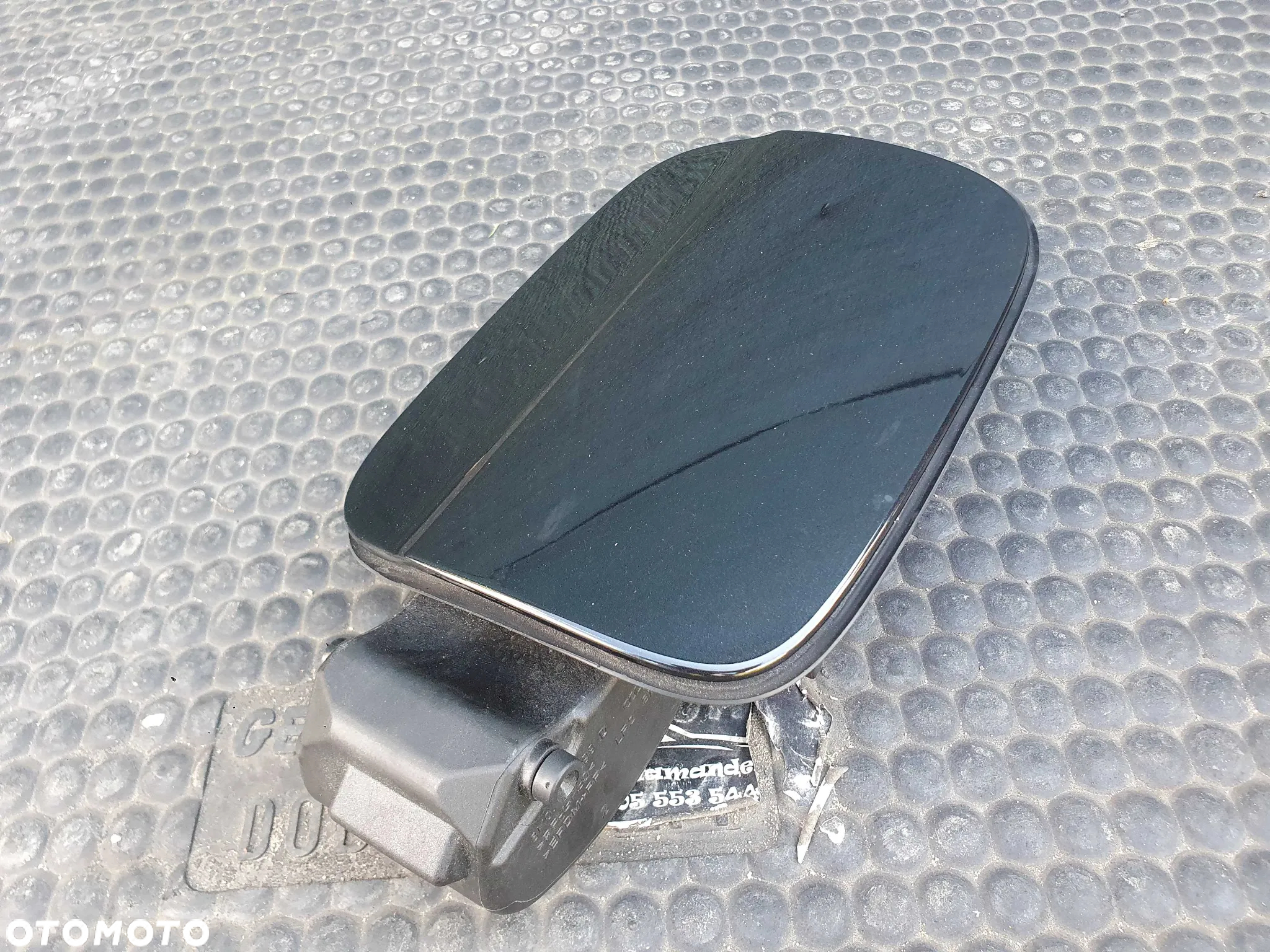 Klapka 8K0809999D Wlewu Paliwa Wlew LZ9Y LY9B Czarna Audi A4 B8 Sedan Kombi - 7