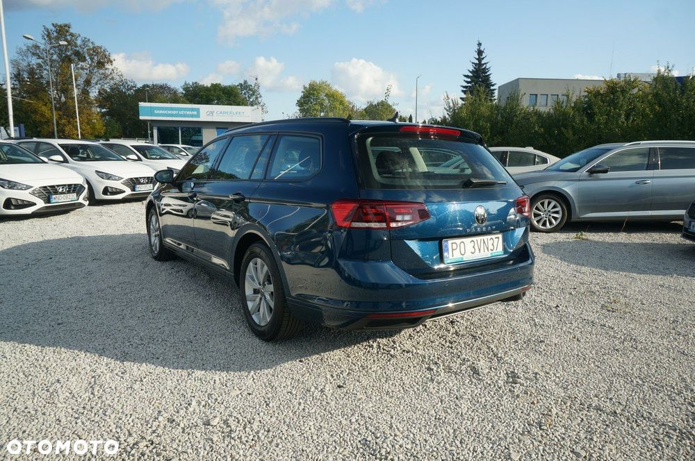 Volkswagen Passat - 9