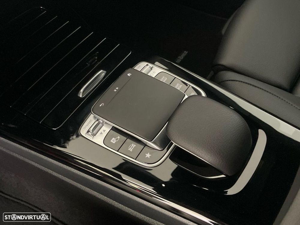 Mercedes-Benz CLA 200 Standard - 19