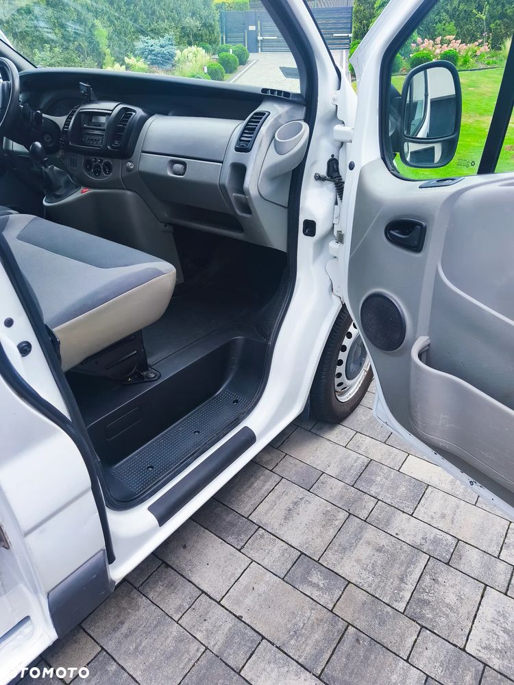 Renault Trafic - 12