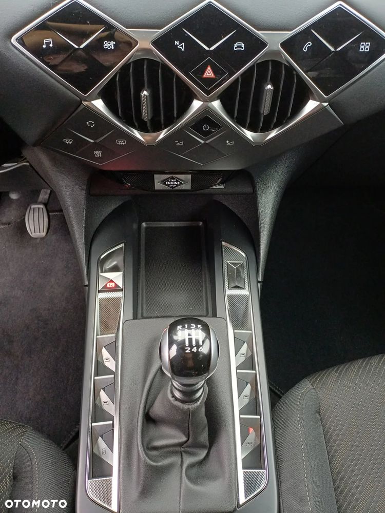 DS Automobiles DS 3 Crossback 1.2 PureTech Bastille - 19