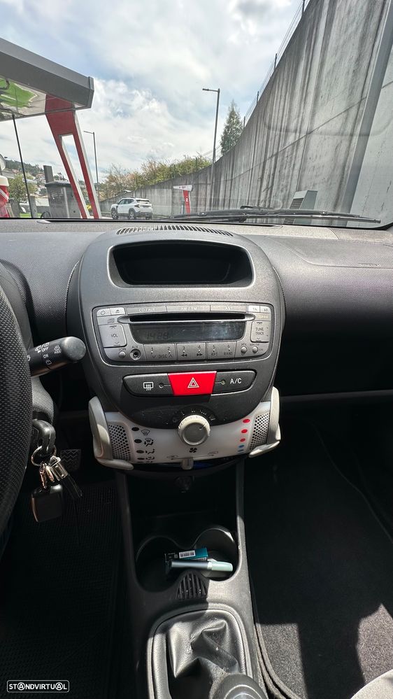 Peugeot 107 1.0 Active - 7