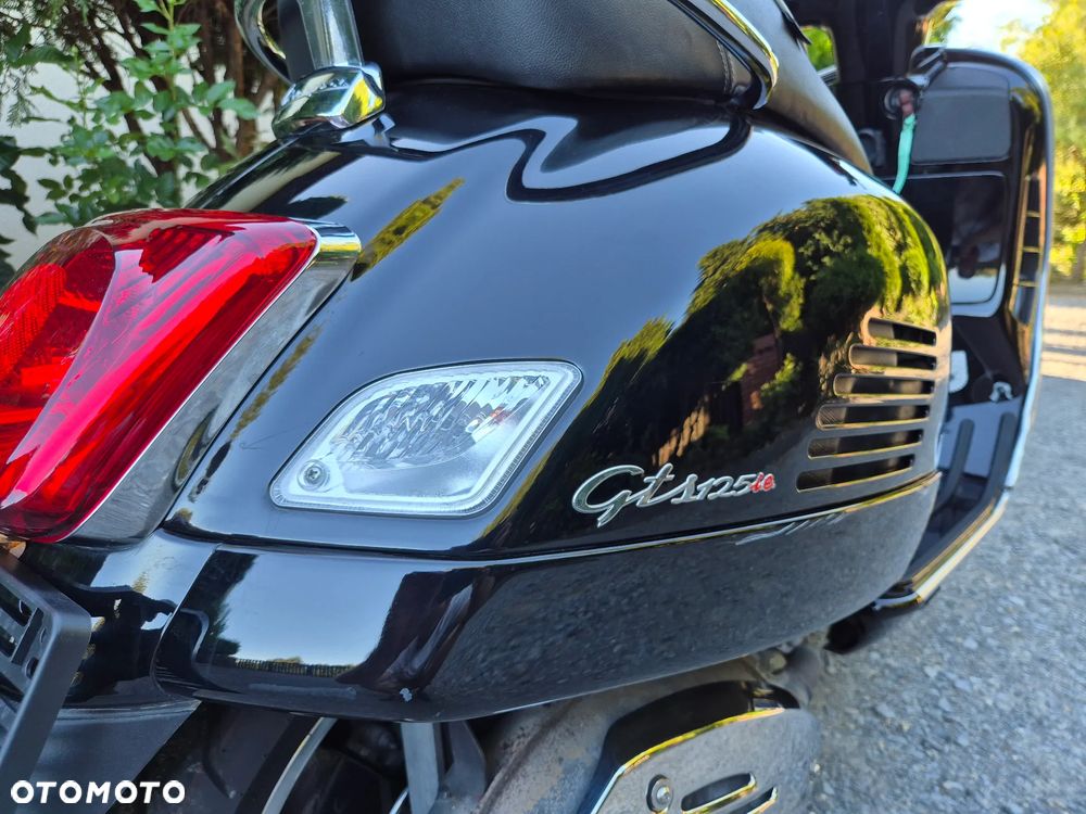 Vespa GTS - 40