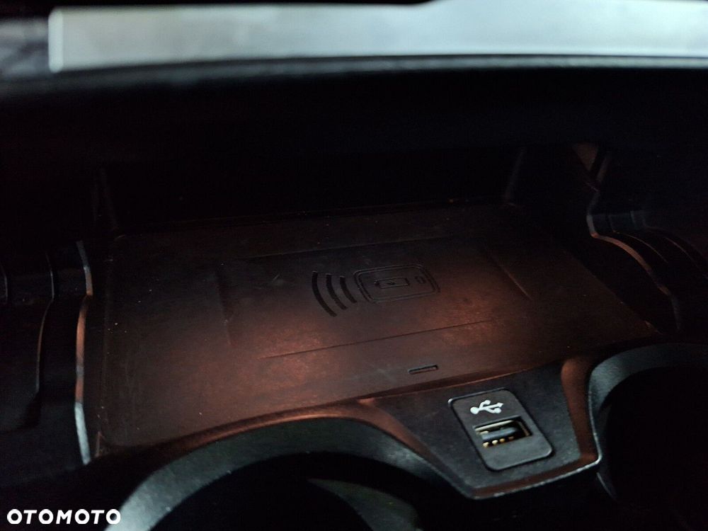 BMW Seria 3 320d xDrive M Sport sport - 26