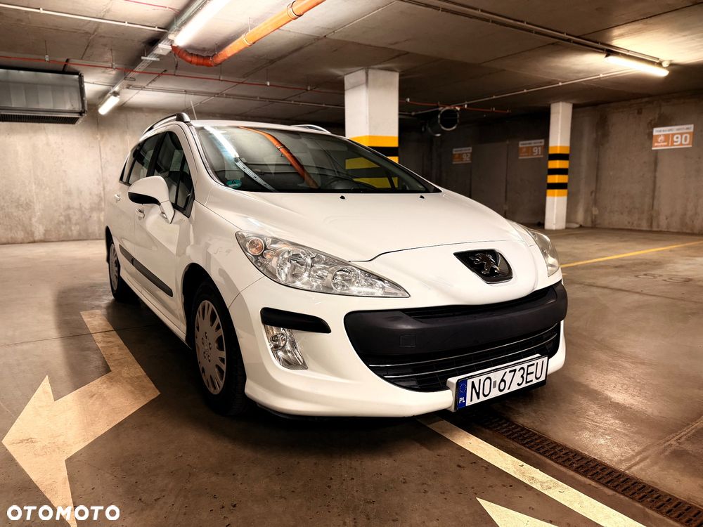 Peugeot 308 - 1