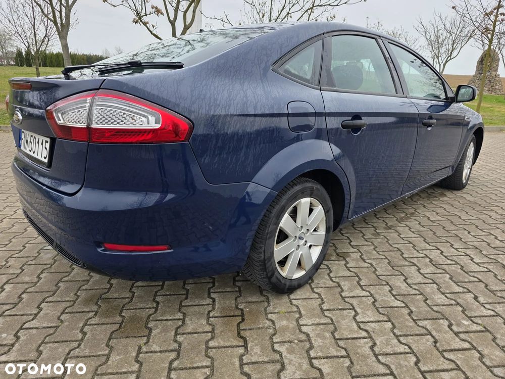 Ford Mondeo 2.0 TDCi Ambiente - 10